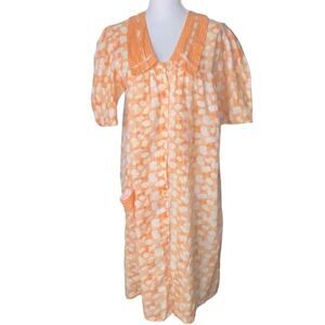 Minerva Wm’s Sz Lrg Orange Daisy Gingham Button Down House Coat Dress Robe